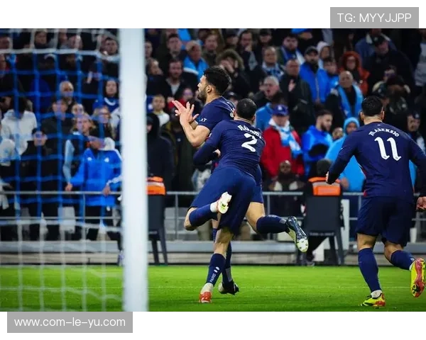 法甲巴黎圣日耳曼客场战胜洛里昂，继续领跑积分榜